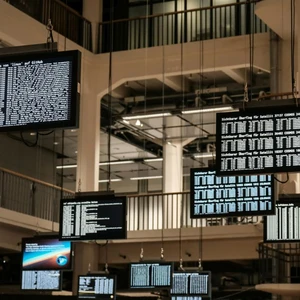 Goldman: Λάθος οι υπολογισμοί για το κόστος της AI