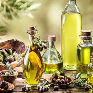 Μεσογειακή διατροφή: Ελαιόλαδο και ελιές στο καθημερινό τραπέζι