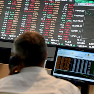 ETF: «Ρώσικη ρουλέτα» από τους επενδυτές στις εταιρείες ημιαγωγών –  Οι ευκαιρίες, το ρίσκο και το… καζίνο