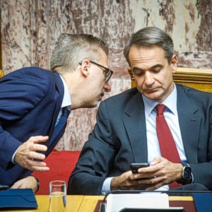 Κυβερνητικές στατιστικές αλχημείες και καθημερινές οικονομικές δυστυχίες