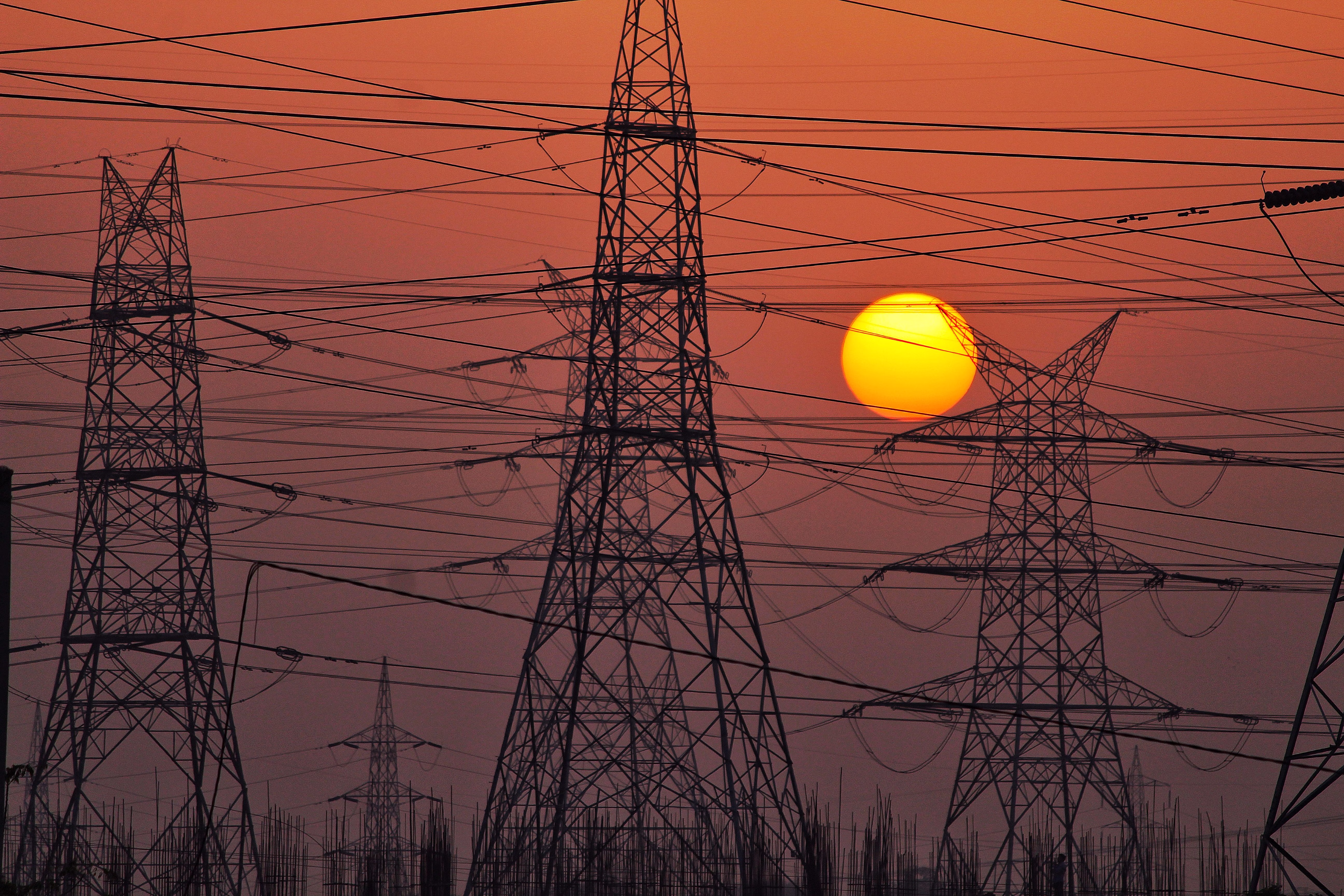 Ινδία: Έσπασε το φράγμα των 300 GW εγκατεστημένης ισχύος από ΑΠΕ