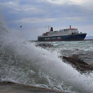 Ρεκόρ ταχύτητας ανέμου έφερε το φετινό μελτέμι – Πού καταγράφηκαν ριπές 150 χλμ/ώρα