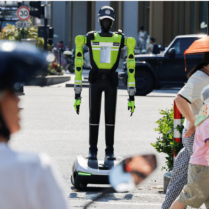 Κίνα: Έβγαλε τους Robocop στους δρόμους
