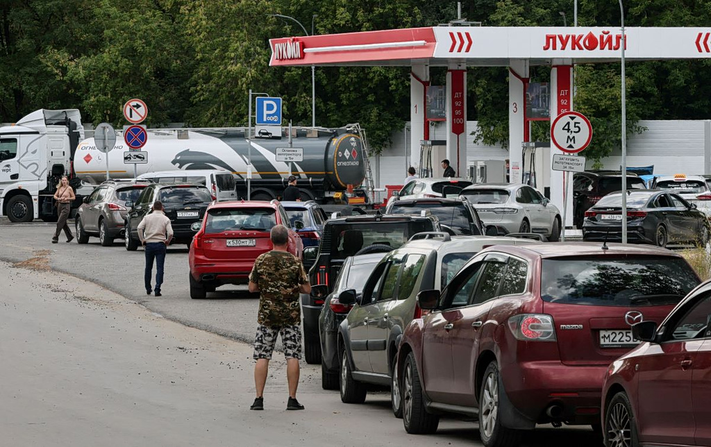 Ρωσία: Η πρώτη εισαγωγή βενζίνης