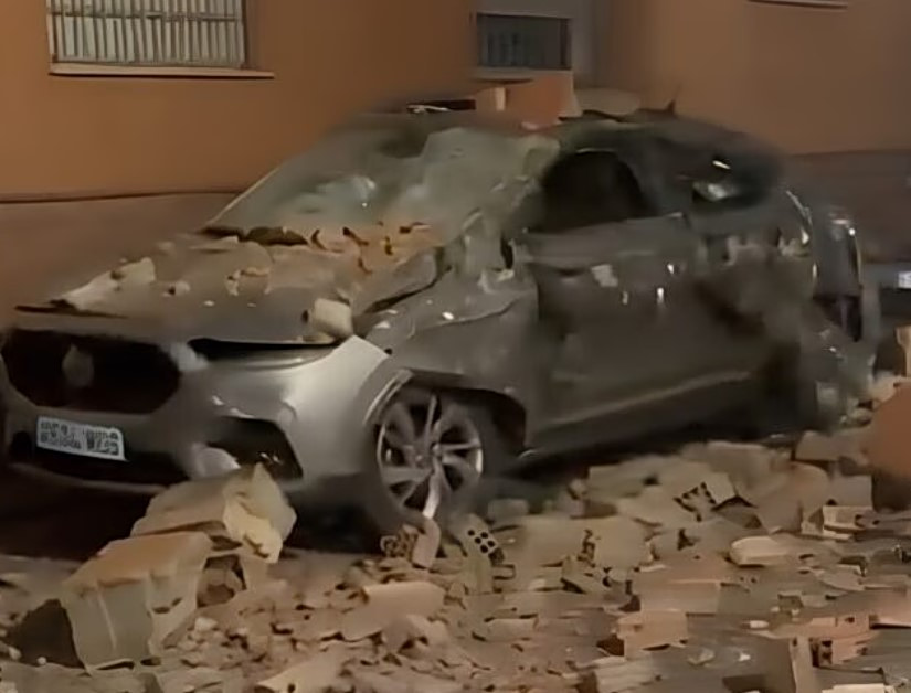 Ισπανία: Ζημιές σε κτίρια και αυτοκίνητα από σεισμό 5,2 βαθμών στη Γρανάδα