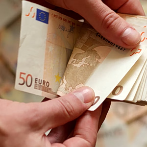 Συντάξεις: Μετά τις εκλογές οι αλλαγές στην εισφορά αλληλεγγύης