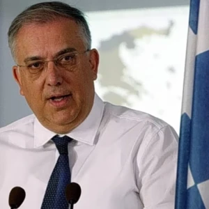 Μειώσεις τιμών: Αποδίδει η πρωτοβουλία των υπ. Ανάπτυξης, σούπερ μάρκετ και βιομηχανίας τροφίμων