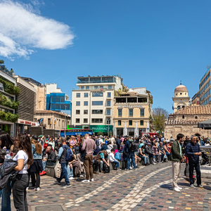 Greece’s Tourism Boom Isn’t Translating Into More Spending