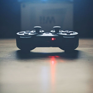 Video games: Η βιομηχανία «ξεμένει» από «ζωές»