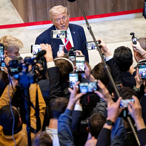 Στον αέρα το Trump TV: Με δικό του κανάλι απαντά ο Τραμπ στο μποϊκοτάζ των αμερικανικών ΜΜΕ