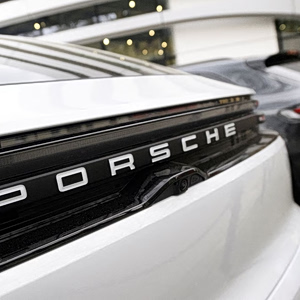 Porsche: Το «χαστούκι» από τα ηλεκτρικά οχήματα, η αλλαγή ρότας και οι προκλήσεις ως το 2028
