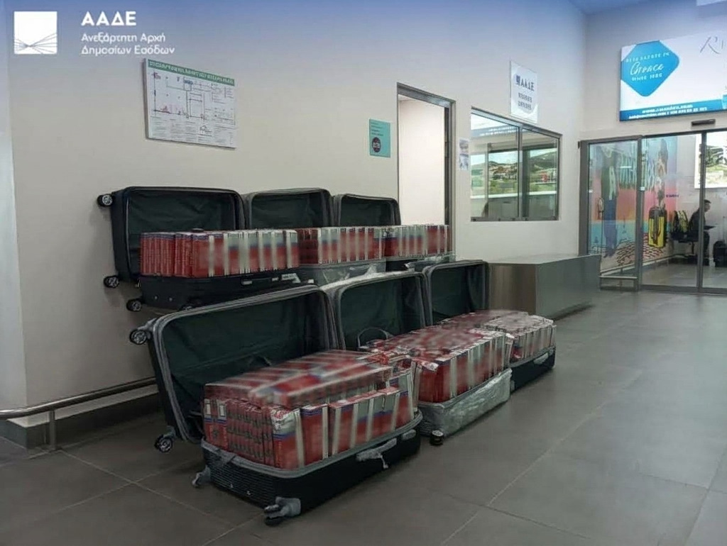 ΑΑΔΕ: Κατάσχεση σε 120.000 λαθραία τσιγάρα στη Μύκονο