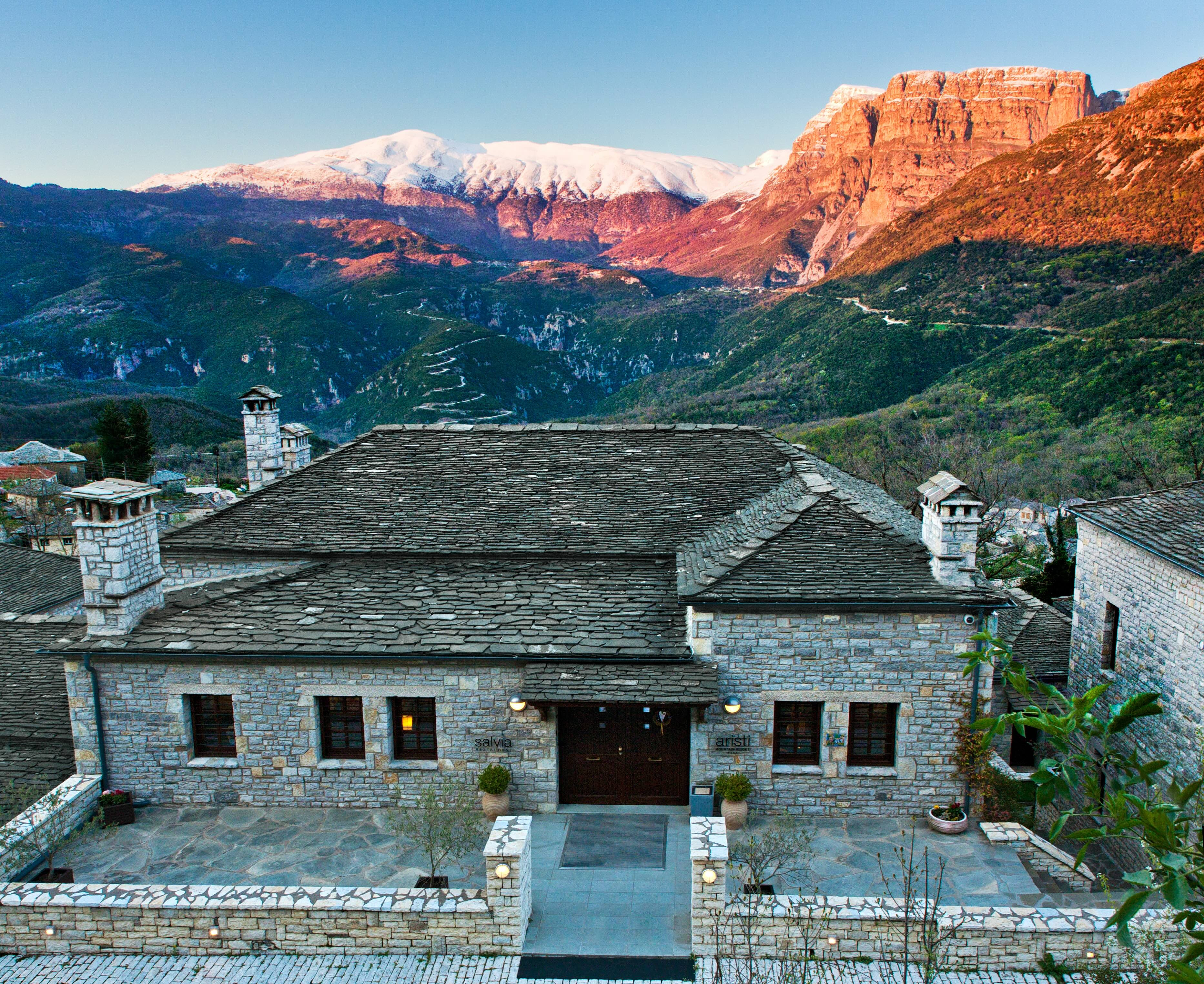 Hellenic Properties: Νέα επένδυση στο Ζαγόρι με την απόκτηση του Aristi Mountain Resort