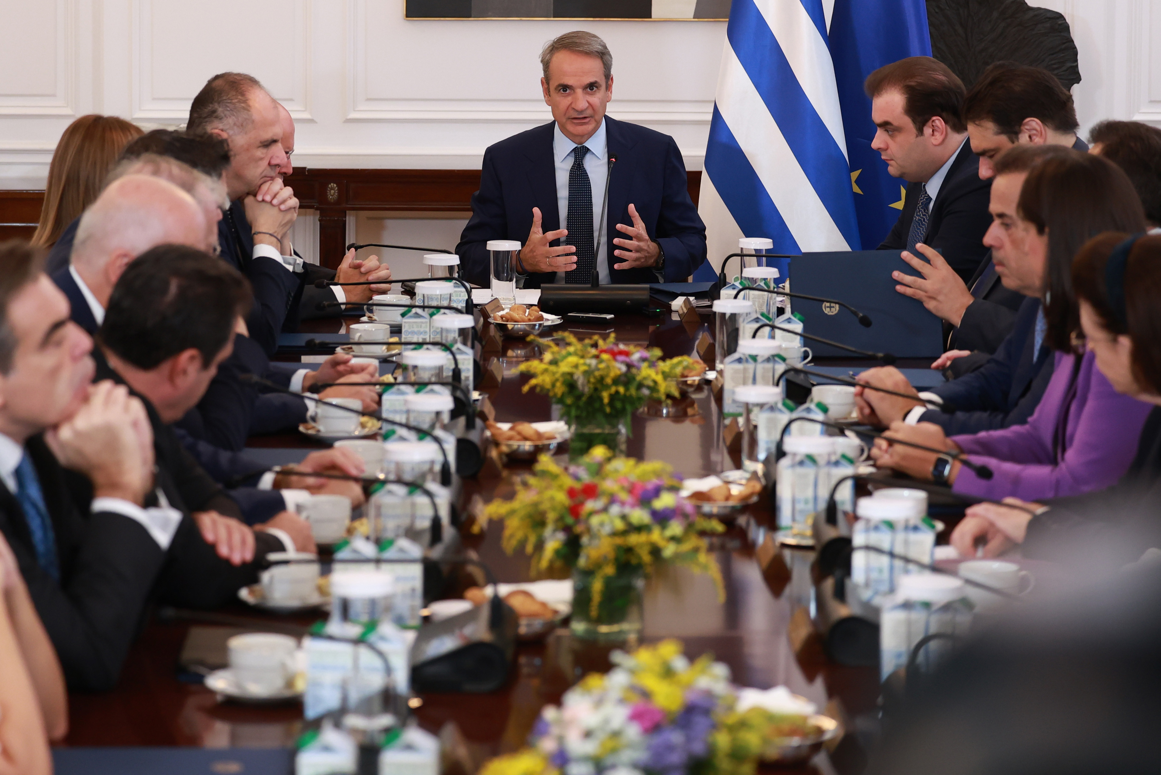 Μέτρα Μητσοτάκη: «Δώρον άδωρον» η ρύθμιση των 120 δόσεων