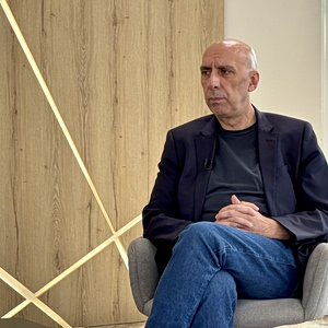 90η ΔΕΘ – ΟΤ FORUM – Μπρατάκος: «Φτωχά» τα μέτρα – Κριτική για 120 δόσεις