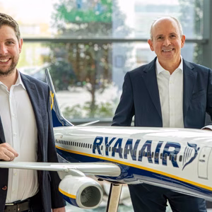 Ryanair: Βόλες για το σύστημα εναέριας κυκλοφορίας της Ελλάδας