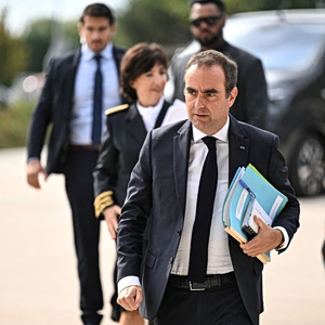 Γαλλία: Δεν περισσεύει «ούτε ένα ευρώ επιπλέον» για τις συντάξεις