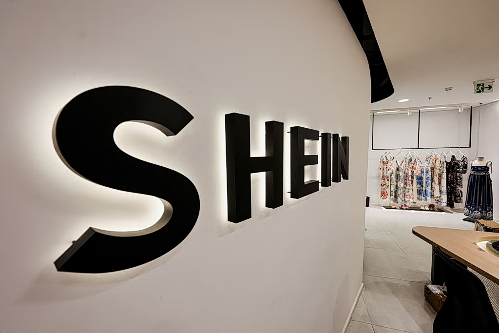 Shein: Η πτώση 27,3% στη μετοχή, η πίεση των δασμών στα κέρδη και η στροφή σε ακριβότερα brands