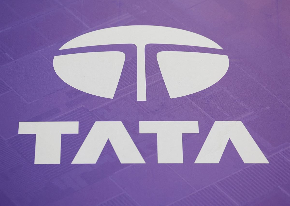 Tata: Σκληρή μάχη για μείνει εκτός χρηματιστηρίου