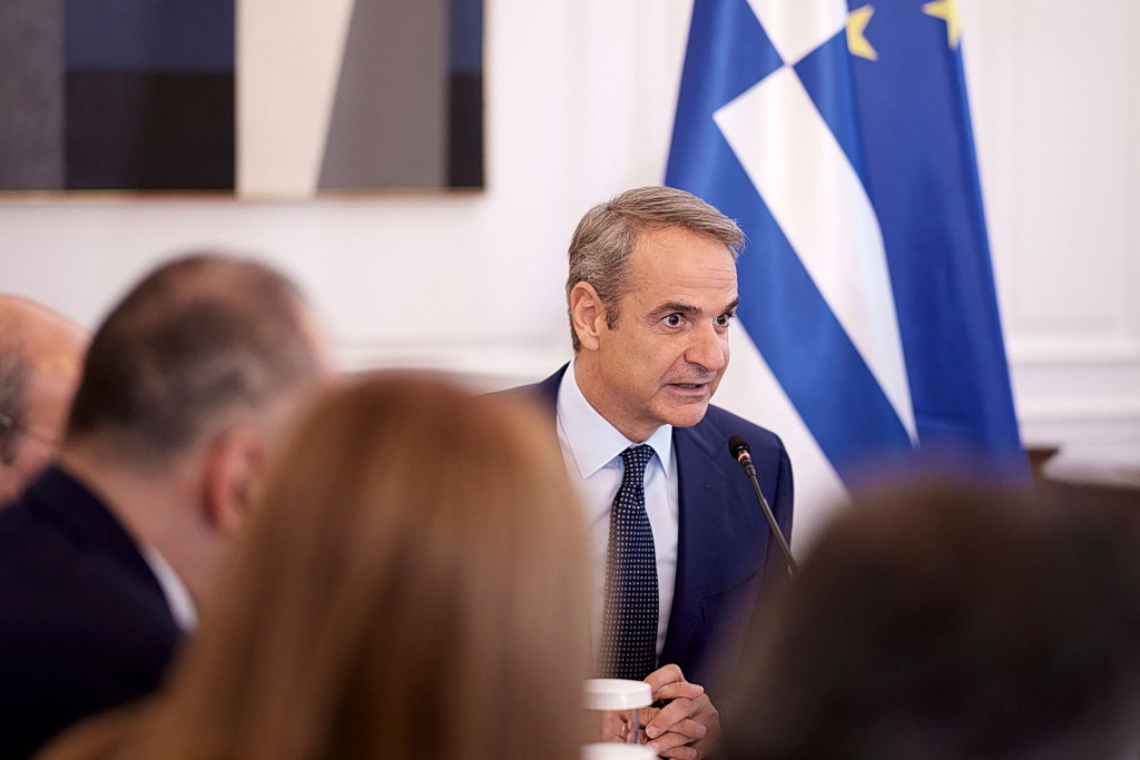 Μέτρα Μητσοτάκη: «Δώρον άδωρον» η ρύθμιση των 120 δόσεων