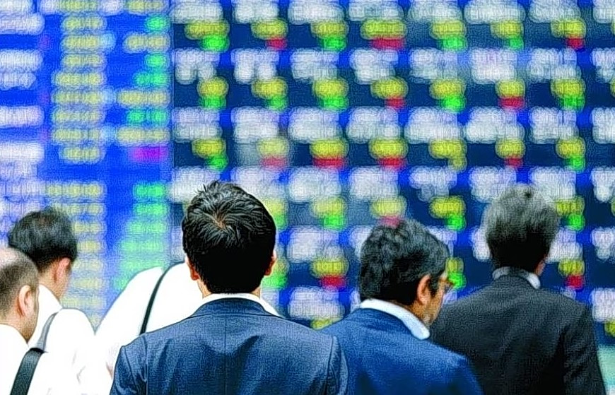 Ασιατικά χρηματιστήρια: Μικτά πρόσημα στις αγορές – Βουτιά για SoftBank και Z.ai