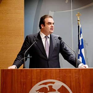 Κυριάκος Πιερρακάκης: Νέα πλατφόρμα με δημόσιους φορείς που καθυστερούν πληρωμές