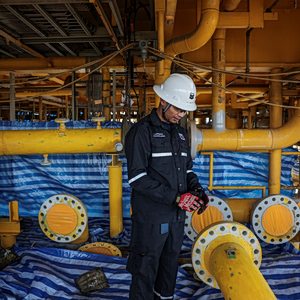 Chevron: Στοχεύει σε 4 ηπείρους ενόψει επέκτασης στο LNG