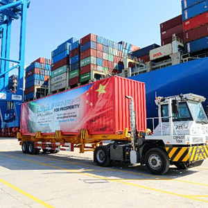 COSCO: Πυρά από ΗΠΑ ότι συλλέγει πληροφορίες υπέρ της Κίνας με χρήση κρυφού εξοπλισμού