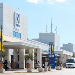 ΔΑΑ: Η διαφοροποίηση στον χάρτη των πτήσεων και η αλλαγή στρατηγικής στις νέες επενδύσεις