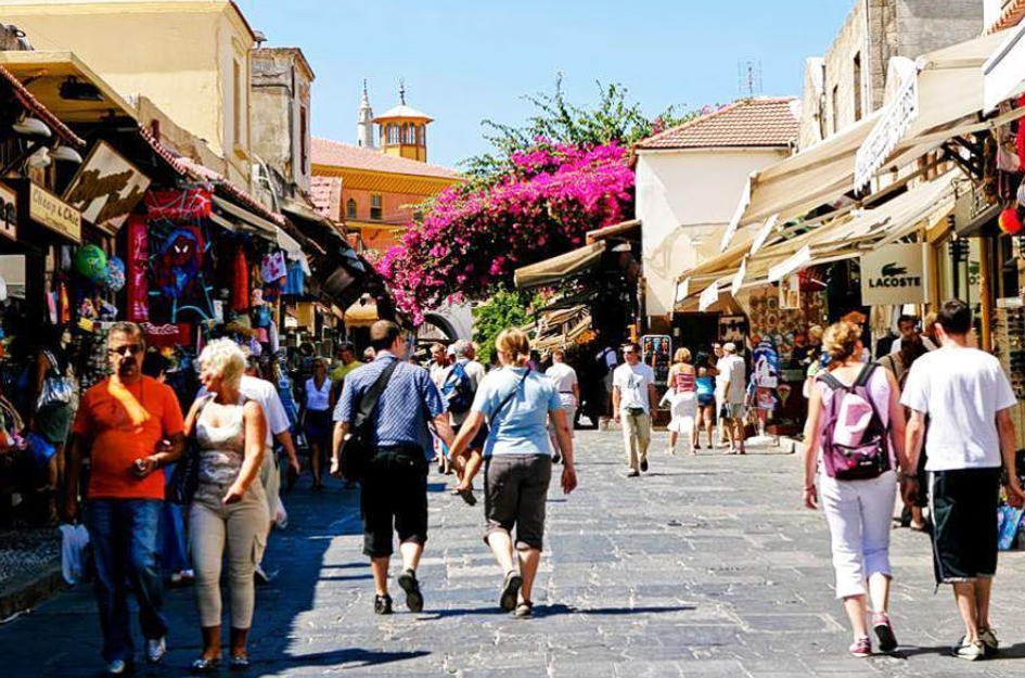 Εμπορικός Σύλλογος Πειραιώς: Η αγορά περίμενε περισσότερα – Χρειάζεται σχέδιο για το επιχειρείν
