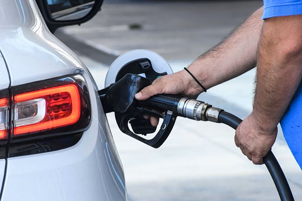 Greece’s Fuel Crisis: The Real Problem Isn’t the Price, It’s the Paycheck