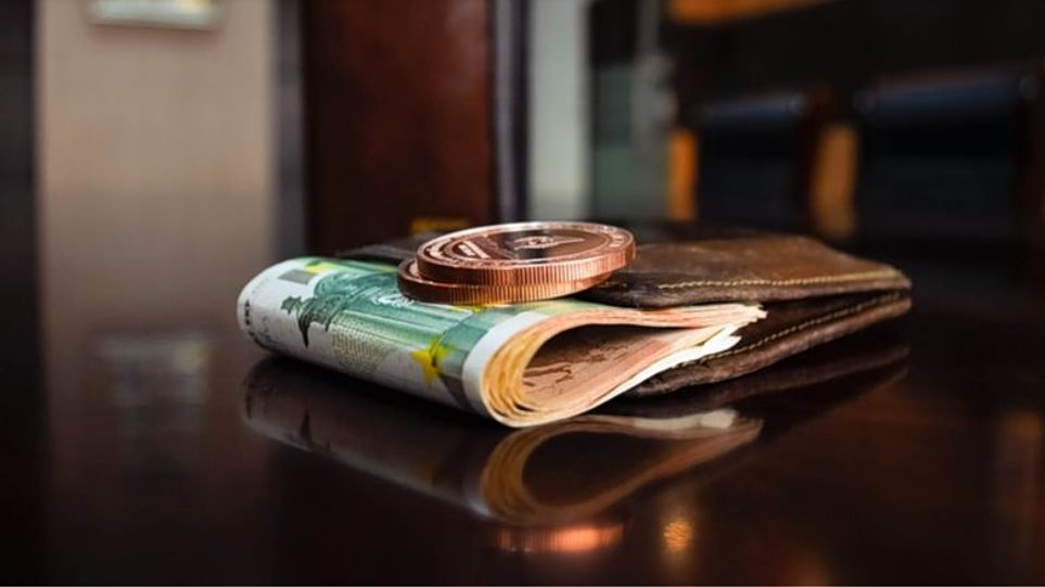 Κατώτατος μισθός: Η ακρίβεια θα ροκανίσει και τη νέα αύξηση;