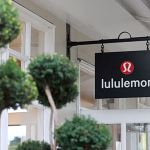 Lululemon: Μπροστά σε δυσοίωνες προβλέψεις μετά την κατάρρευση της μετοχής κατά 81%