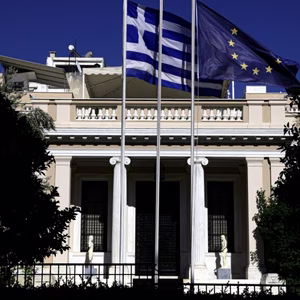 Κυβέρνηση: Τι απαντά στο πρόγραμμα Τσίπρα