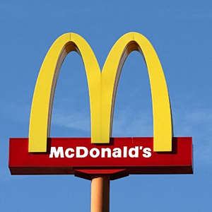 McDonald’s: Τα 8,5 δισ. για τους δικαιοδόχους, οι προβλέψεις για την κατανάλωση και το στοίχημα του AI