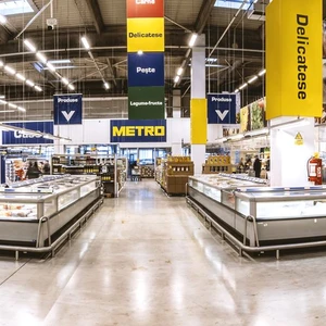 Ρωσία: Κρατικό «μπλόκο» στην Metro AG – Τα κέρδη-μαμούθ και η απώλεια του επιχειρησιακού ελέγχου