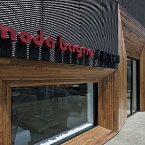 Βαρβέρης – Moda Bagno: Συμφωνία με μετόχους της Estia για επέκταση σε τουρισμό – εστίαση