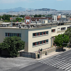 Μπισκότα Παπαδοπούλου: Τι απαντά για το περιστατικό με το βυτιοφόρο
