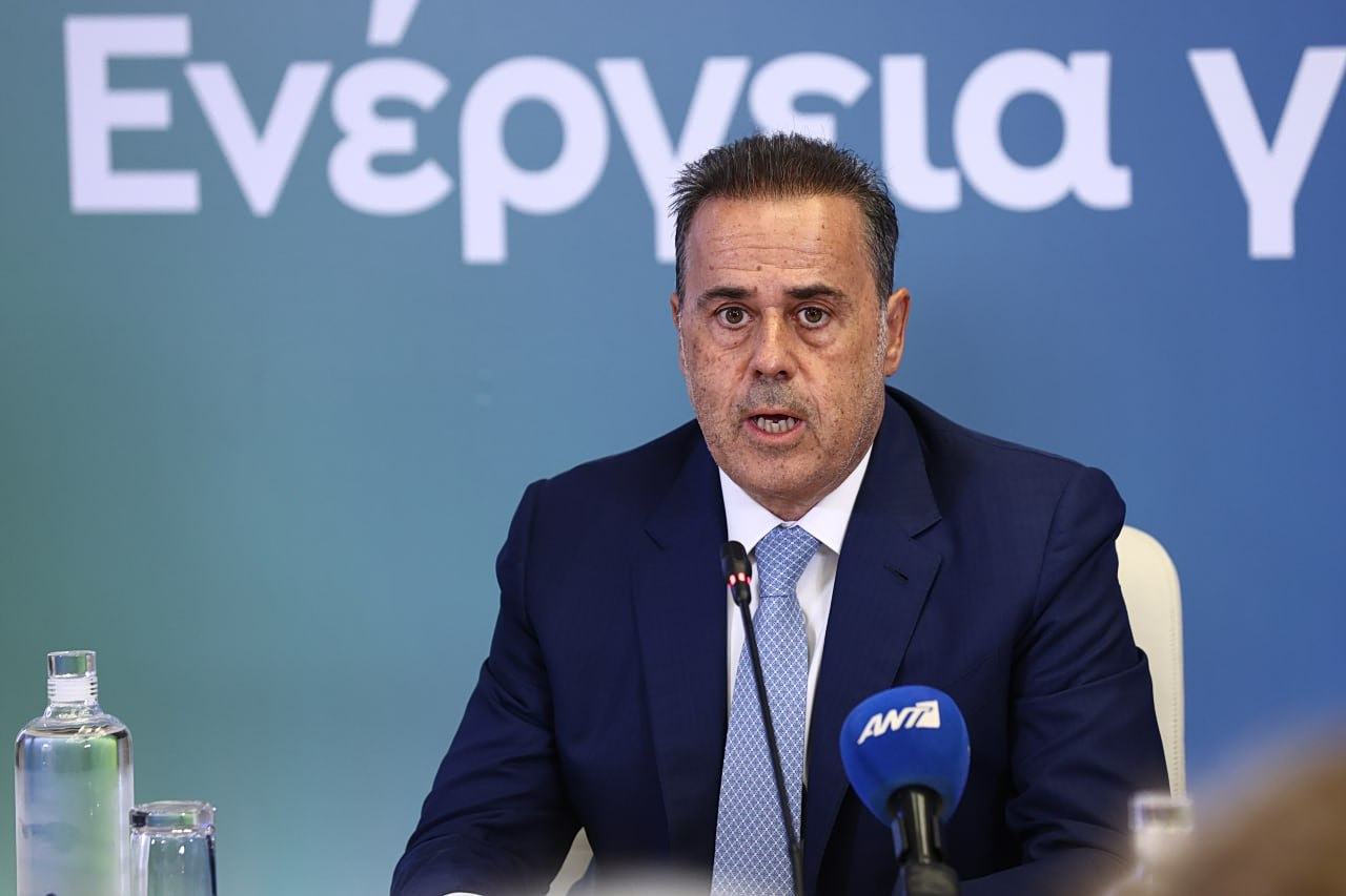 Παπασταύρου: Στα 16,6 ευρώ θα «πέσει» η KWh στην επόμενη τριετία