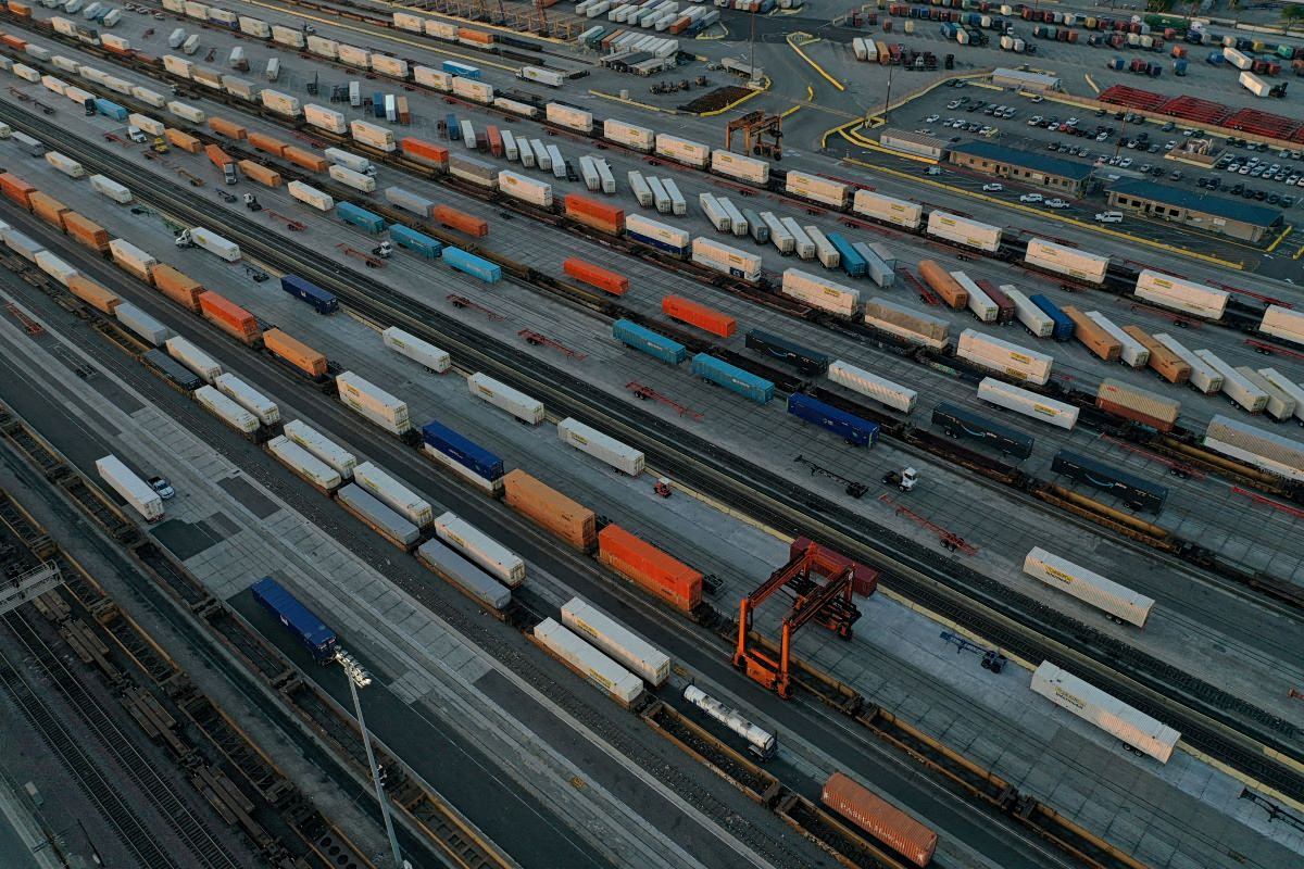 ΕΕ: Μειώθηκαν οι σιδηροδρομικές εμπορευματικές μεταφορές