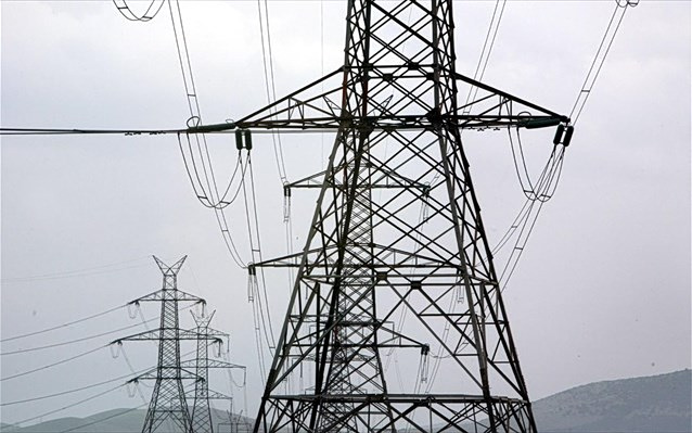 ΙΕΝΕ: Η Ελλάδα συμβάλει στον περιορισμό τιμών ρεύματος στα Βαλκάνια