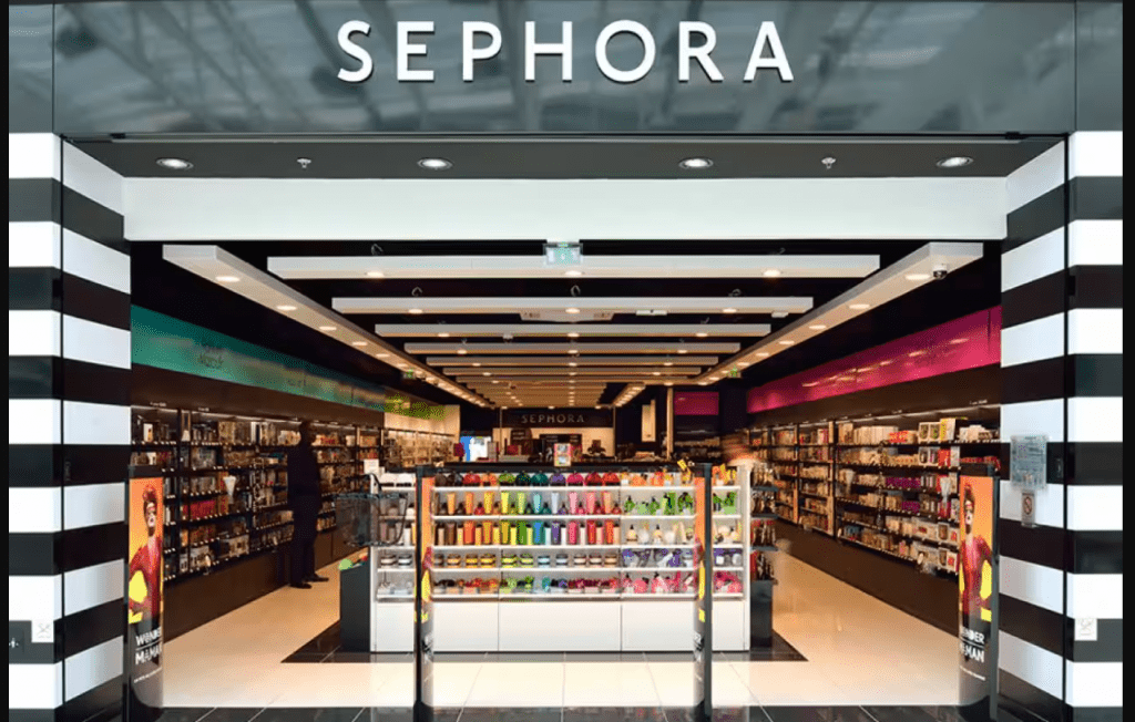 Sephora Greece: Το άλμα στις πωλήσεις, ο ρόλος του τουρισμού και ο «πονοκέφαλος» για το 2026