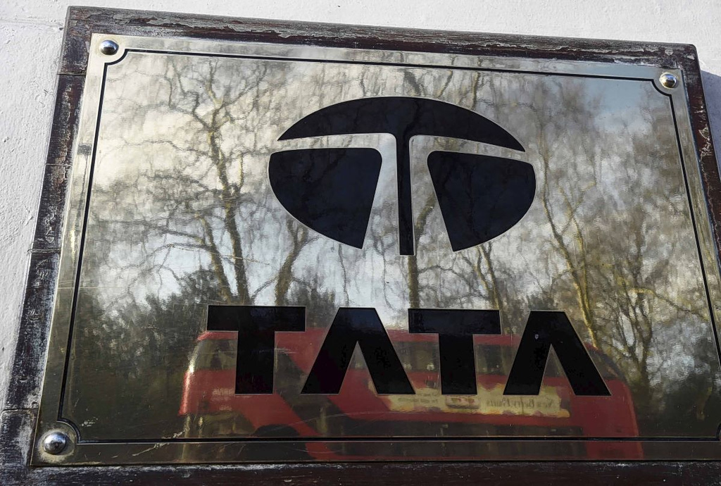 Tata: Ο κροίσος που κινεί τα νήματα στη μάχη για το έλεγχο του γιγαντιαίου ομίλου