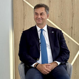 90η ΔΕΘ – ΟΤ FORUM – Θεοχάρης: Αλλάζουμε τον προσανατολισμό της εξωστρέφειας