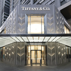 Tiffany & Co.: Από εισπράξεις $4,98 την πρώτη μέρα σε έναν κολοσσό αξίας €10,5 δισ.