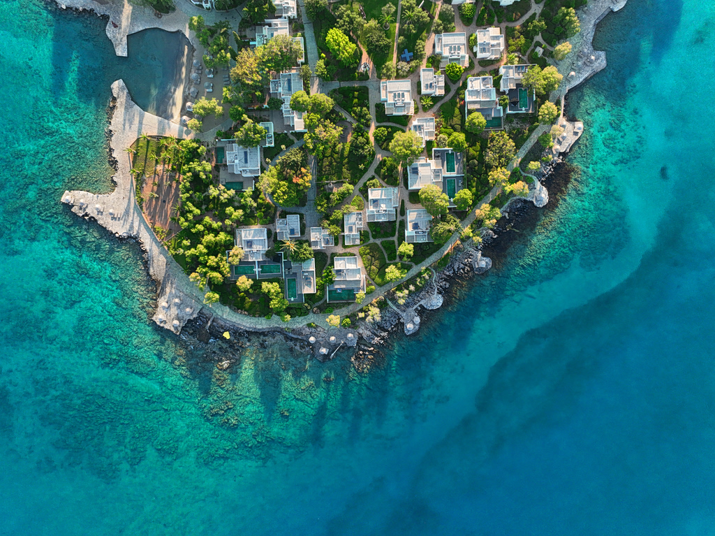 Minos Beach Art Hotel: Αύξηση εσόδων και ένταξη στο παγκόμσιο δίκτυο της Virtuoso