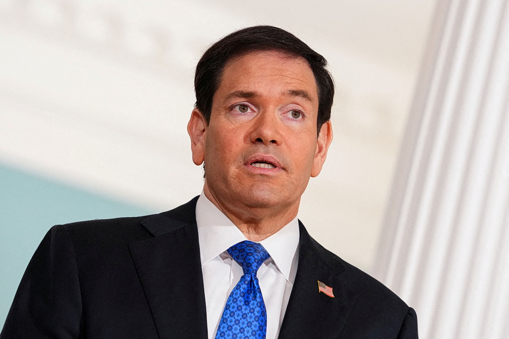 After Guilfoyle’s Exit, Rubio Moves to Reassure Greece