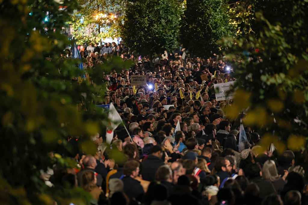 Μεγάλες διαδηλώσεις και σήμερα στη Γαλλία