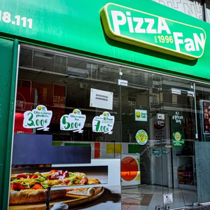 Pizza Fan: Pizza Fan: Νέοι διάλογοι του κυκλώματος για όσα μαγαζιά δεν έκαναν χρήση του λογισμικού – «Το ξέρουνε;» για όσα μαγαζιά δεν έκαναν χρήση του λογισμικού – «Το ξέρουνε;»
