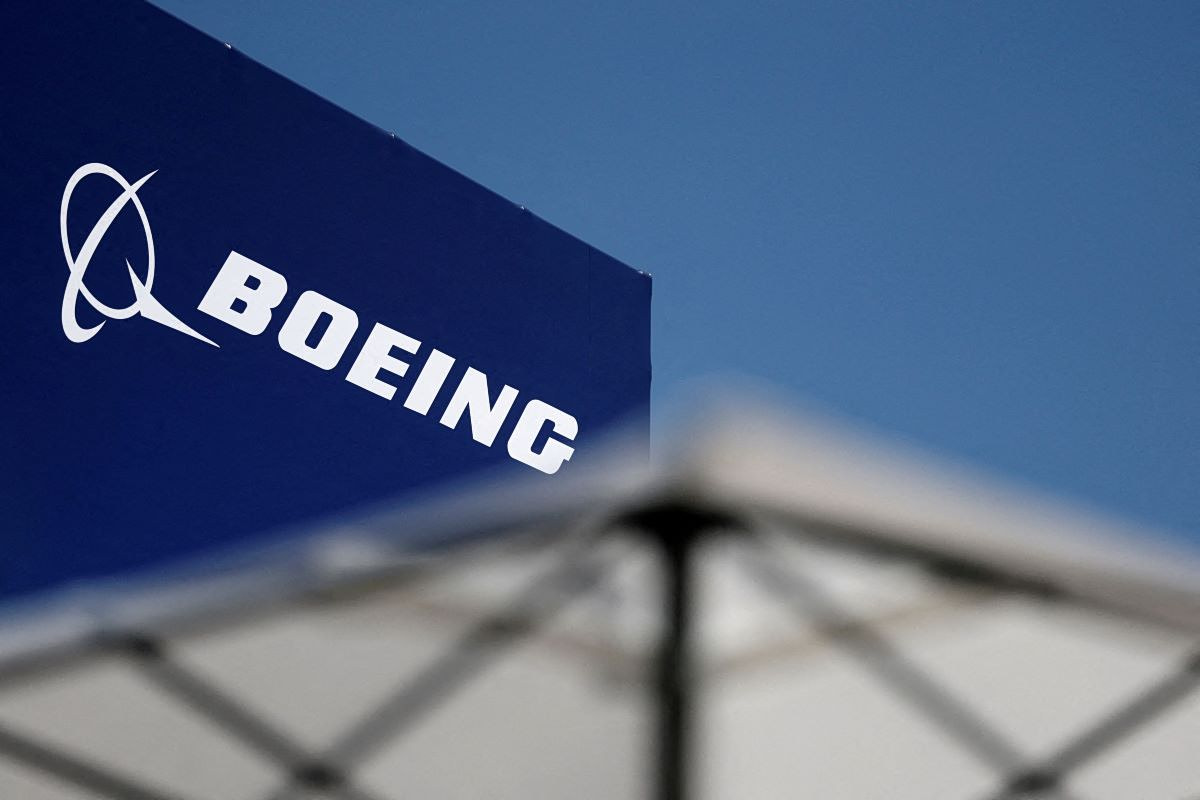 Boeing: Αύξηση 10% στους μισθούς των μηχανικών υπό την απειλή απεργίας